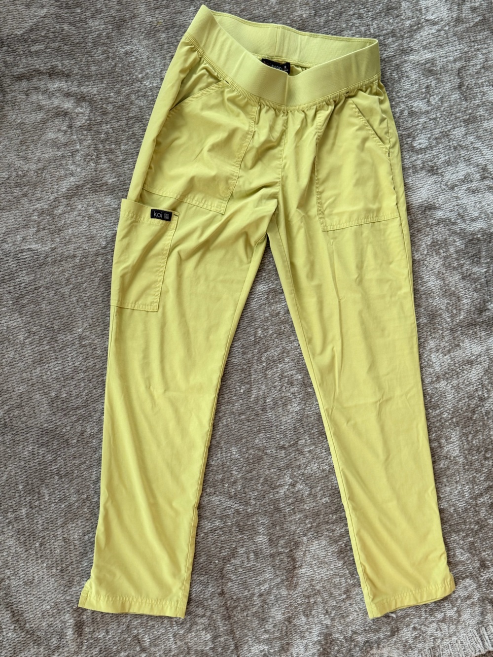 Koi Basics Women’s Scrub Pants Medium Regular Yellow Sunshine